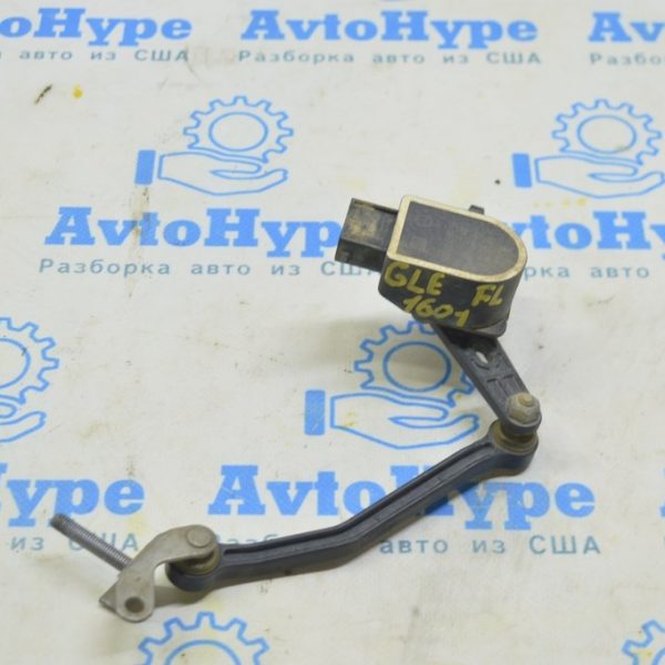 Датчик положения кузова с тяжкой передний левый Mercedes GLE-class C292 12-19 (01) A 004 542 99 18