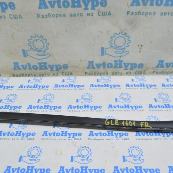 Молдинг лобового стекла правый Mercedes GLE-class C292 12-19 A 292 690 02 62