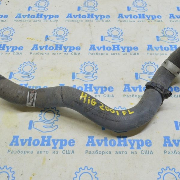 Патрубок охлаждения левый Toyota Highlander 20-22 3.5 16573-0P010