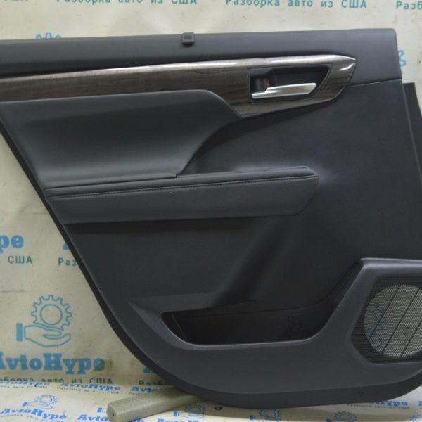 Обшивка двери карточка задняя левая Toyota Highlander 20-21 с шторкой, кожа черная 67640-0E831-C2