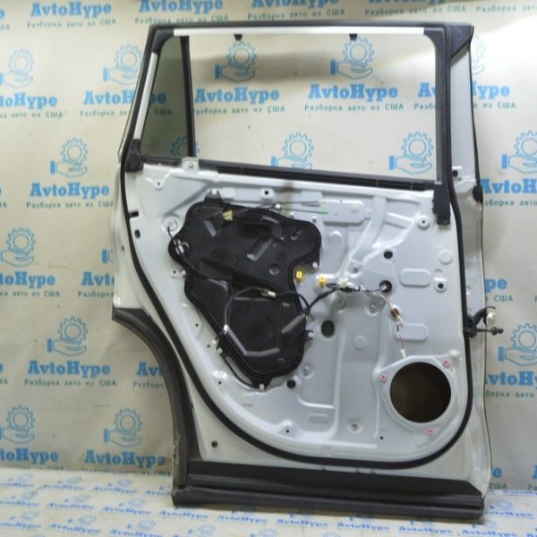 Накладка арки двери задняя левая Toyota Highlander 20- внутренняя с уплотнителем 67846-0E020