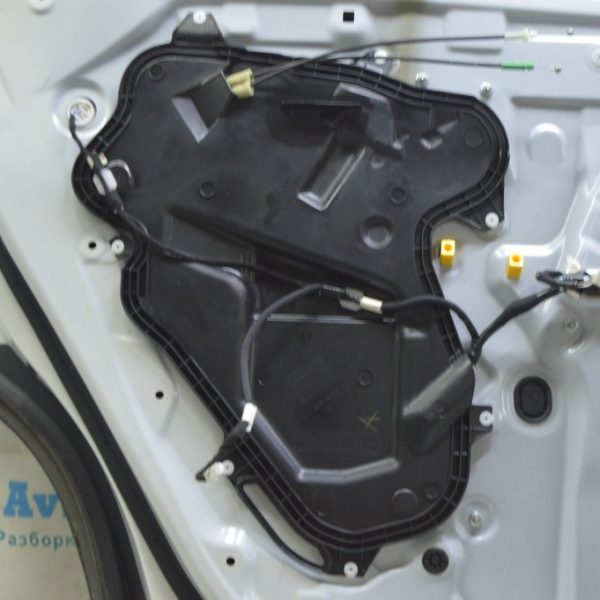 Панель двери задней левой Toyota Highlander 20- 67841-0E090