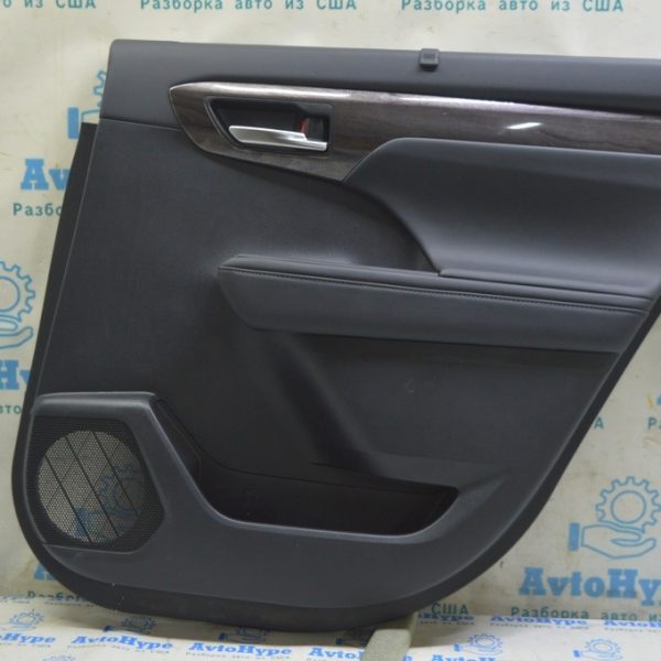 Обшивка двери карточка задняя правая Toyota Highlander 20-21 со шторкой,кожа черн,царапин (01) 67630-0E831-C2