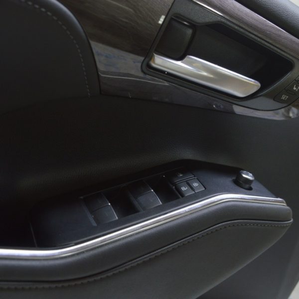 Накладка управления стеклоподъемником передним левым Toyota Highlander 20- черная 74232-0E130