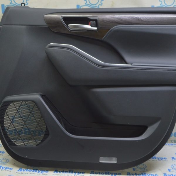 Обшивка двери карточка передняя правая Toyota Highlander 20-22 кожа черная 67610-0E660-C2