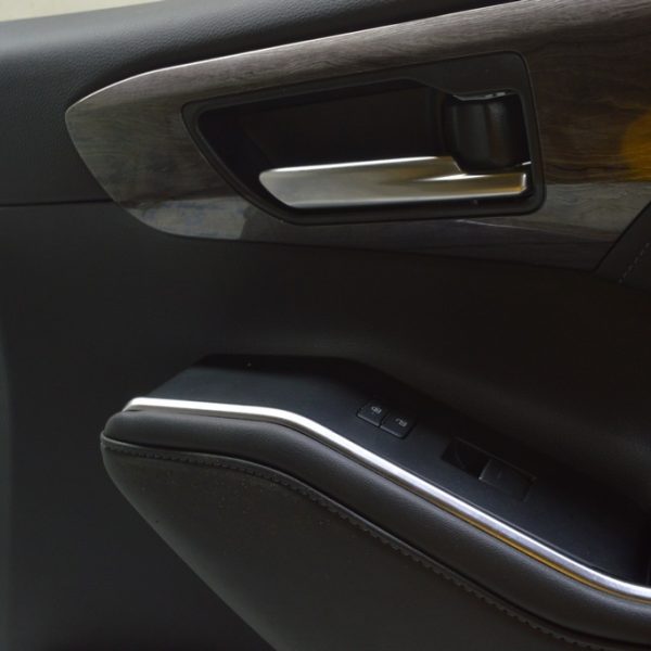 Управление стеклоподъемником передним правым Toyota Highlander 20-22 84810-0E110