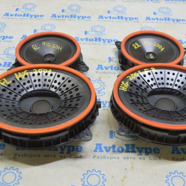 Динамик задний правый Toyota Highlander 20- JBL 86160-0WY50