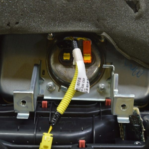 Подушка безопасности airbag пассажирская в торпеде Toyota Highlander 20-22 73960-0E110