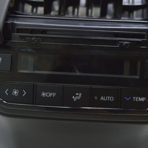 Управление климат контролем 2 ряда Toyota Highlander 20-22 с подогревом сидений (01) 55900-0E680