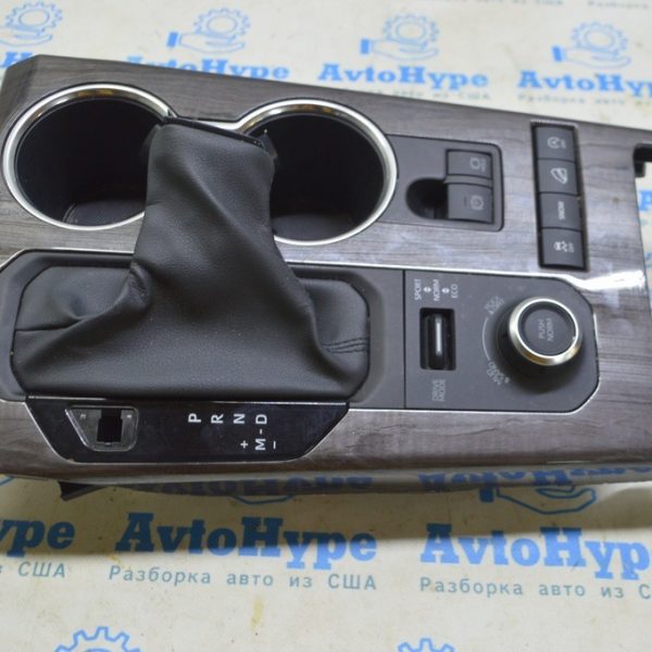 Накладка центральной консоли Toyota Highlander 20-22 под дерево 58821-0E170