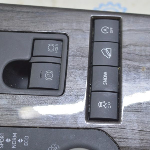 Кнопка stop-go Toyota Highlander 20-22 84470-0E070