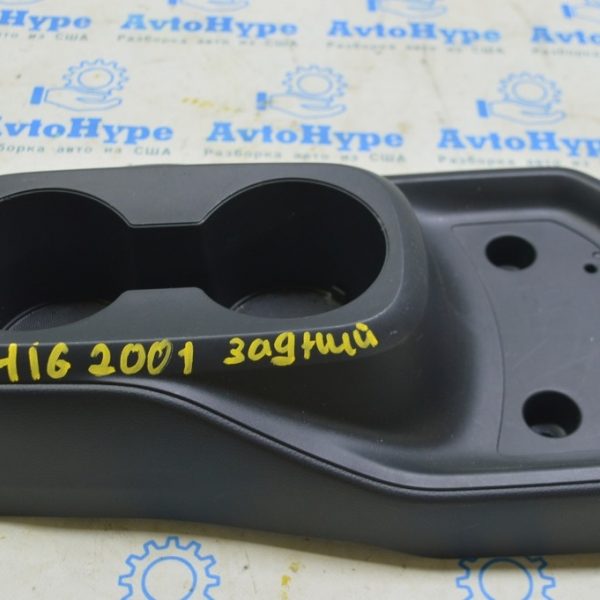 Накладка задней консоли с подстаканниками Toyota Highlander 20- черный 58910-0E310-C0