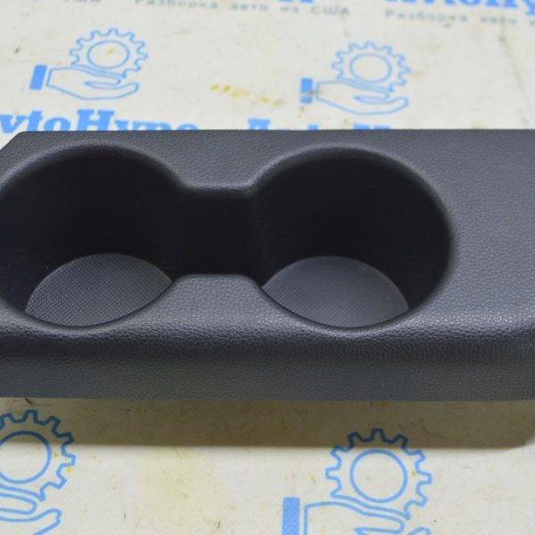 Подстаканник обшивки арки левый Toyota Highlander 20- черная 64715-0E080-C0