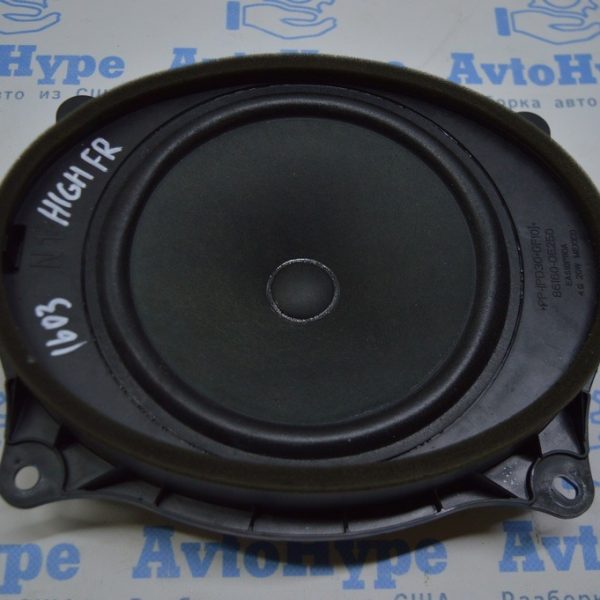 Динамик дверной перед прав Toyota Highlander 14- 86160-0E250