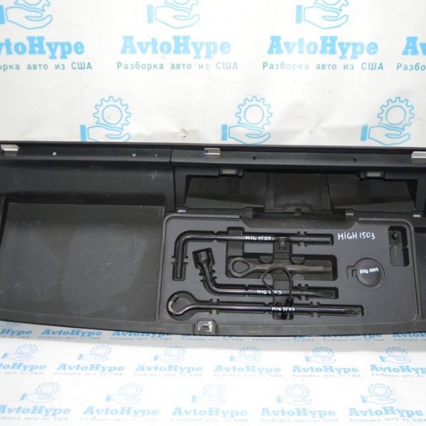 Поддон багажника Toyota Highlander 14- с инструментами (03) 649930E110