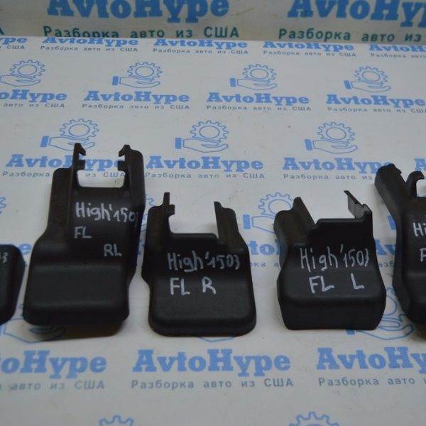 Заглушка болтов сидения Toyota Highlander 14- цена за шт