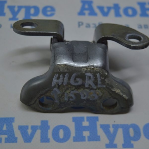 Петля двери нижняя зад лев Toyota Highlander 14- 68780-0E020