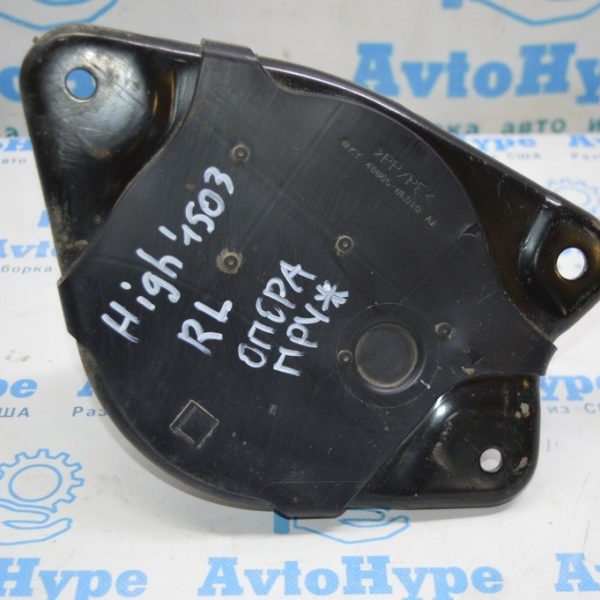 Отбойник пружины зад лев Toyota Highlander 14- 48065-0e010 52271-0E030