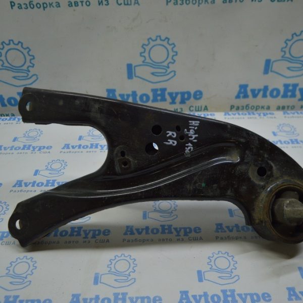 Рычаг продольный зад прав Toyota Highlander 14- (03) 48760-0E050