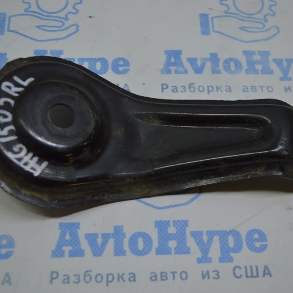 Лопух заднего подрамника лев Toyota Highlander 14- 52274-0E010