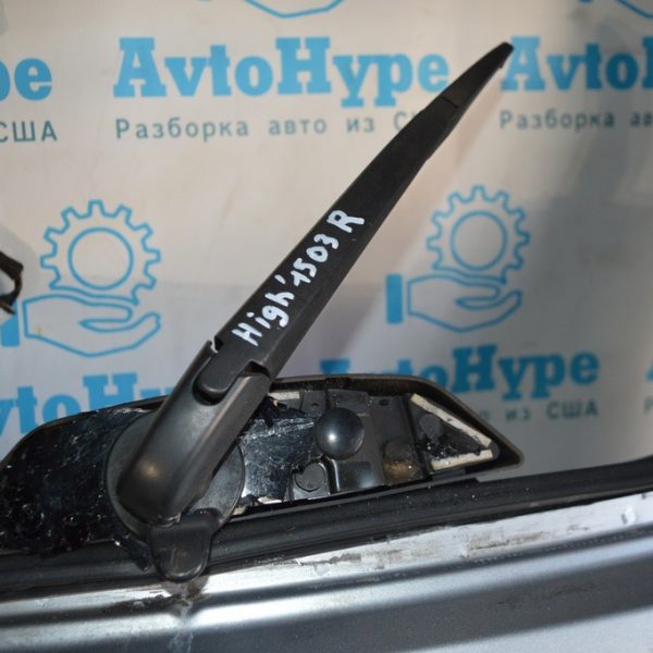 Замок двери багажника Toyota Highlander 14- верхний под стекло 69370-0E020