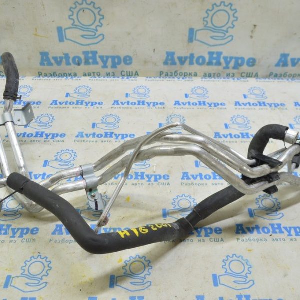 Трубки кондиционера печки заднего ряда Toyota Highlander 20-22 3.5, 3 часть 88710-0E510