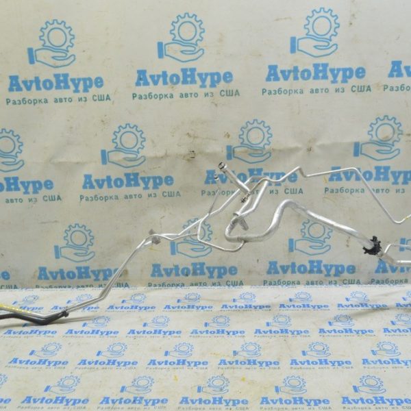 Трубка кондиционера компрессор-печка вторая Toyota Highlander 20- 88710-0E440