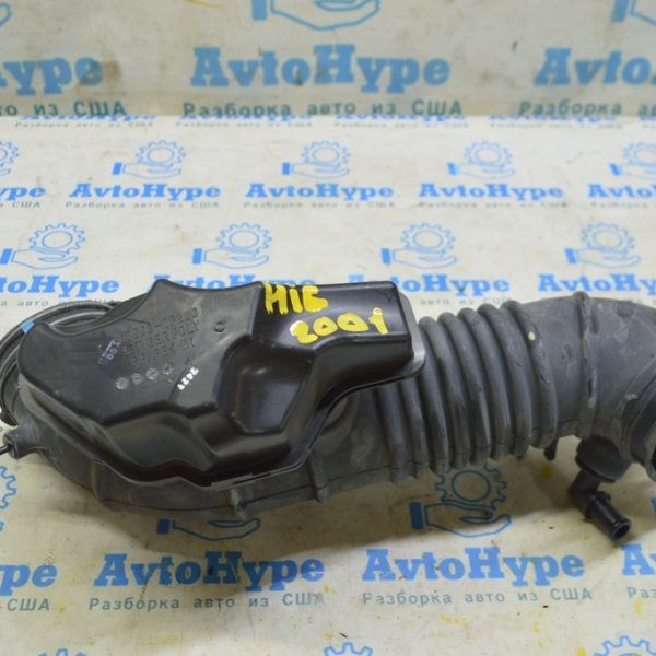 Воздуховод от корпуса воздушного фильтра Toyota Highlander 20-22 3.5 17881-0P170