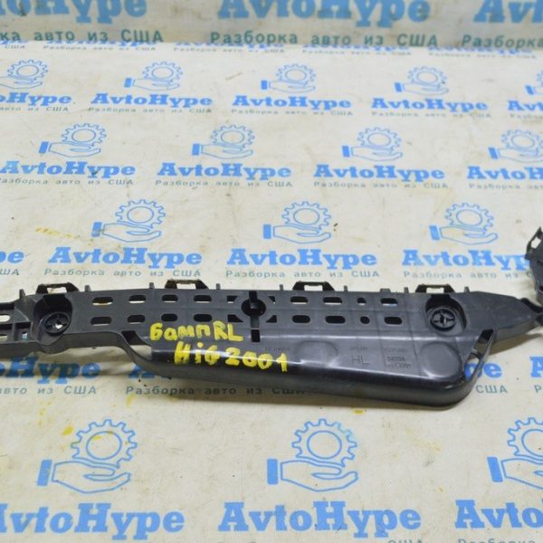 Крепление заднего бампера левое Toyota Highlander 20- 52156-0E100