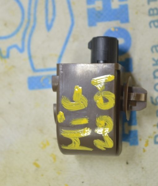 Buzzer Toyota Highlander 20-22 (01) коричневый 89747-52010