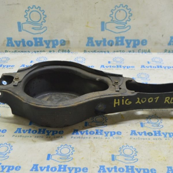 Рычаг нижний под пружину задний левый Toyota Highlander 20- (01) 48730-0E100