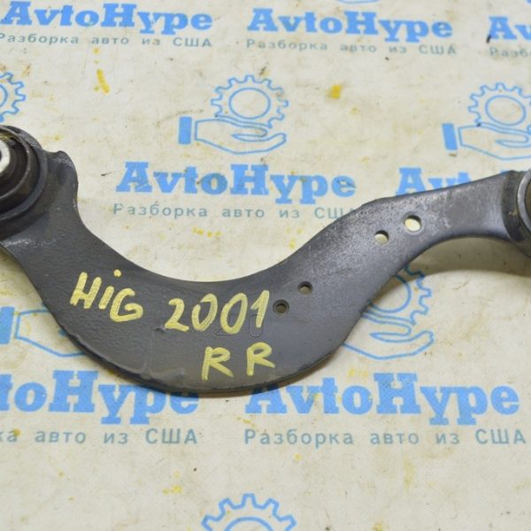 Рычаг поперечный верхний задний правый Toyota Highlander 20- (01) 48770-48020