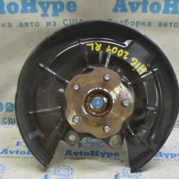 Кожух тормозного диска задний левый Toyota Highlander 20- 47882-0E010