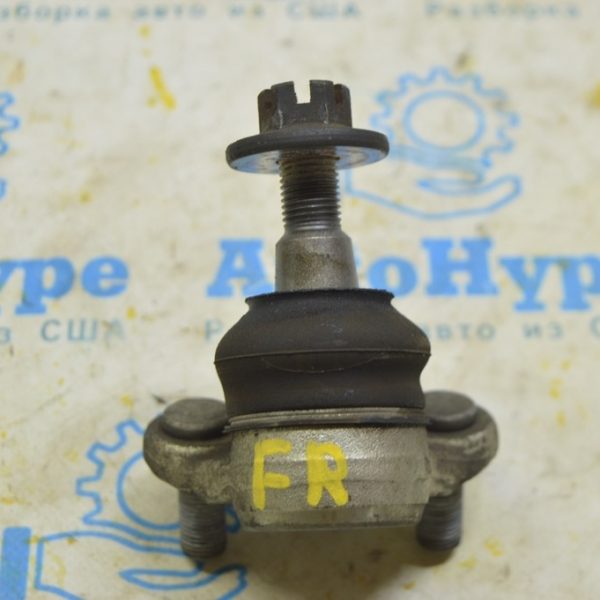 Шаровая опора правая Toyota Highlander 20- (01) 43330-09B60