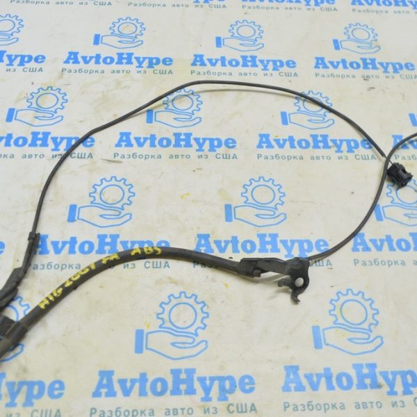 Датчик ABS передний правый Toyota Highlander 20- 89542-0E070