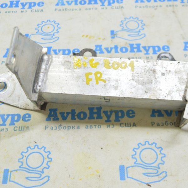 Клык нижнего усилителя переднего бампера правый Toyota Highlander 20- 52102-0E010