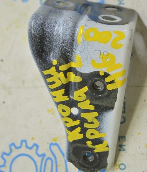 Кронштейн крыла передний левый Toyota Highlander 20- 53836-0E080