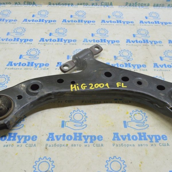 Рычаг нижний передний левый Toyota Highlander 20- (01) 48069-0E070