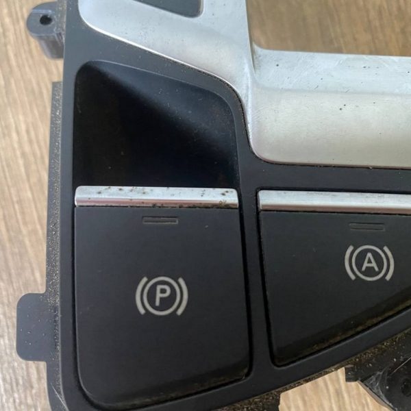 Кнопка паркинг  Audi Q7 4M 15- 4M1927225A