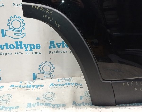 Накладка двери зад прав Jeep Cherokee KL 14- арка 1UU88RXFAC