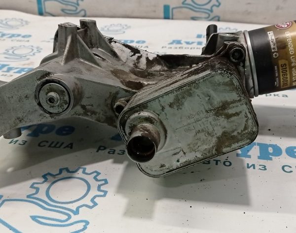 Масляный охладитель ДВС VW Tiguan 09-17 06J-117-021-Q