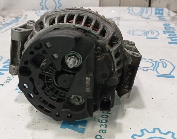 Генератор VW Tiguan 09-17 (01) деф.шкива 06B903016AB