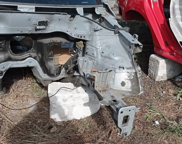 Четверть передняя левая VW Tiguan 09-17 (06) серебро без порога 5N0805147