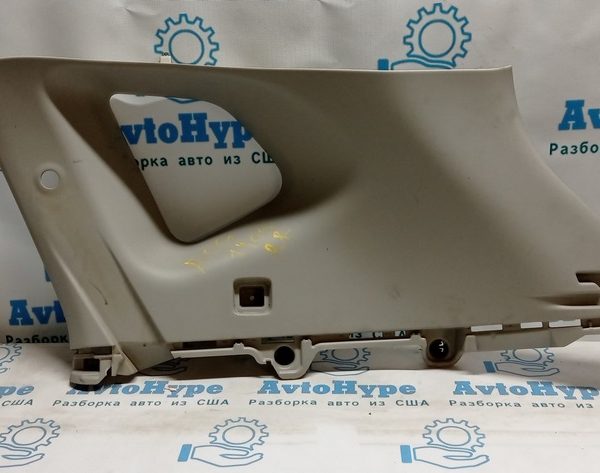 Обшивка арки правая верх Nissan Rogue 14- серая под 2 ряда 84940-7FA0A