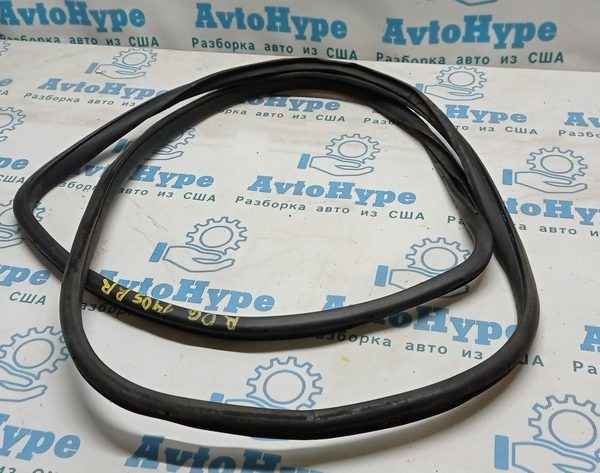 Уплотнитель дверного проема зад прав Nissan Rogue 14- 76923-7FL0A