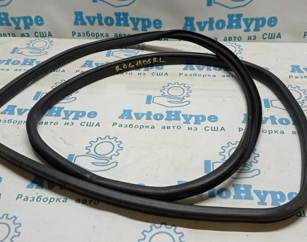 Уплотнитель дверного проема зад лев Nissan Rogue 14- 76924-7FL0A