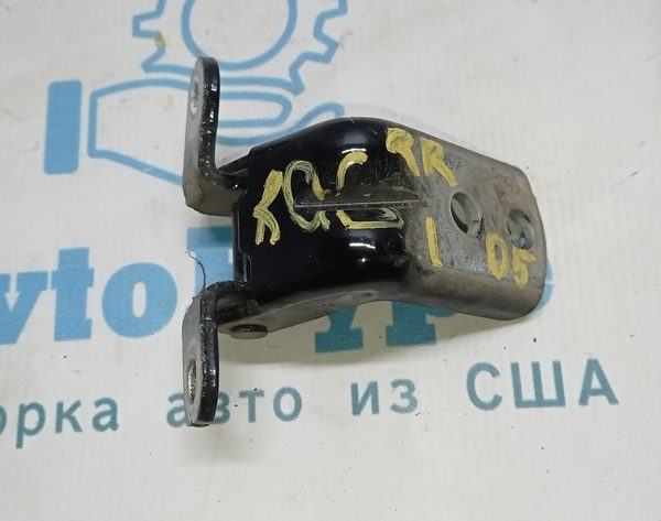 Петля двери верхняя зад прав Nissan Rogue 14- 82400-3NA1A