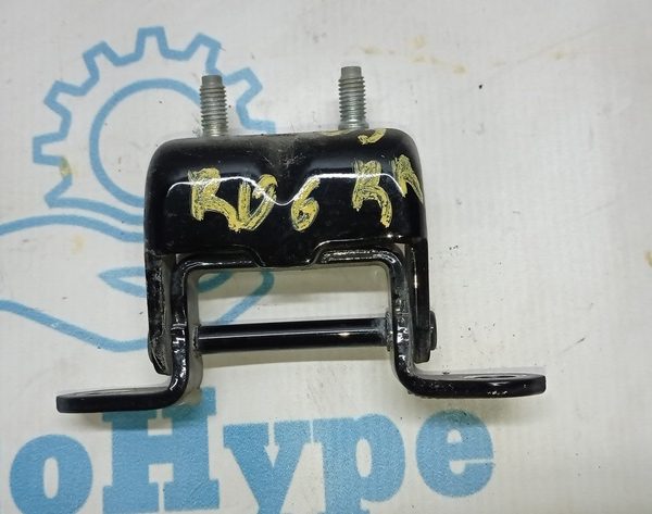 Петля двери нижняя зад прав Nissan Rogue 14- 82420-4CL0A