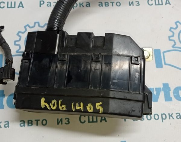 Блок предохранителей левая сторона Nissan Rogue 14- в сборе (05) 24381-4BA1A