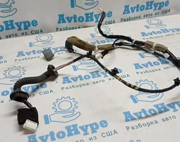 Проводка задней правой двери Nissan Rogue 14- 241264BA0A